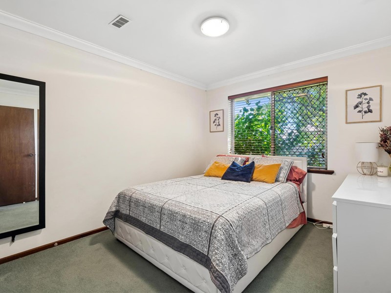 Property for sale in Duncraig : Passmore Real Estate