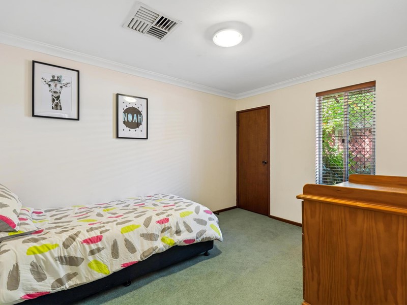 Property for sale in Duncraig : Passmore Real Estate