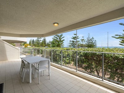 Property for sale in Scarborough : West Coast Real Estate