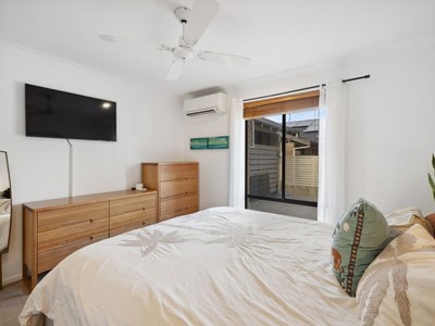 Property for sale in Scarborough : West Coast Real Estate