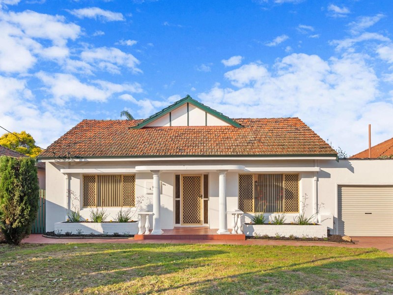 Property for sale in Inglewood, 129 Wood Street, Philip Dikolli