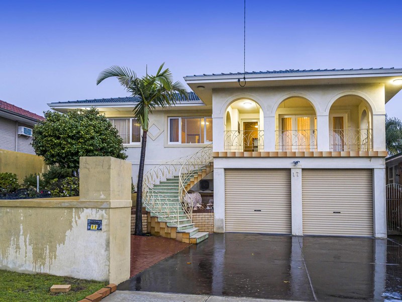 Property for sale in Morley : Passmore Real Estate