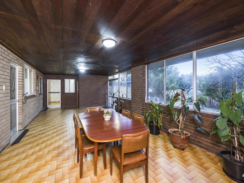 Property for sale in Morley : Passmore Real Estate
