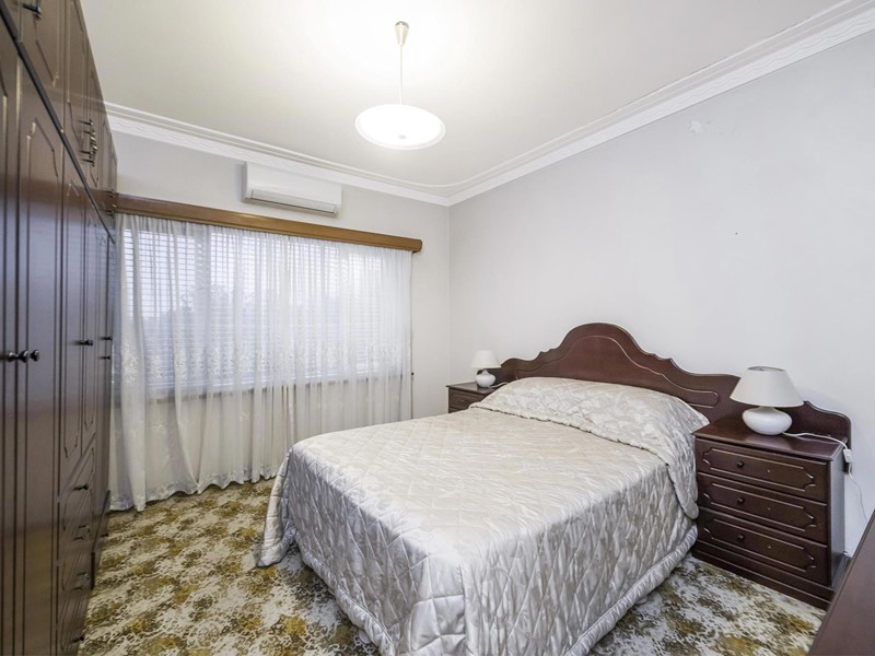 Property for sale in Morley : Passmore Real Estate