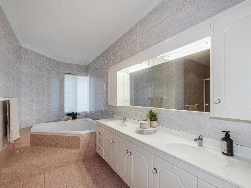 Property for sale in Dianella : Passmore Real Estate