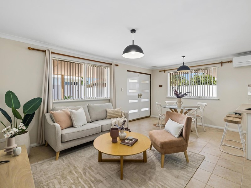 Property for sale in Belmont : Passmore Real Estate