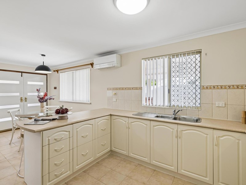 Property for sale in Belmont : Passmore Real Estate