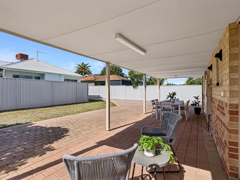 Property for sale in Belmont : Passmore Real Estate