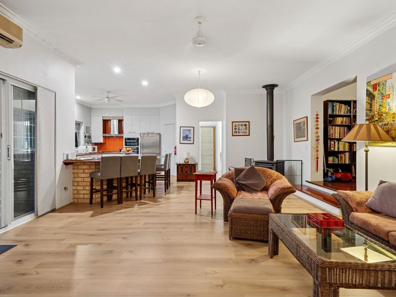 Property for sale in Attadale : Jacky Ladbrook Real Estate