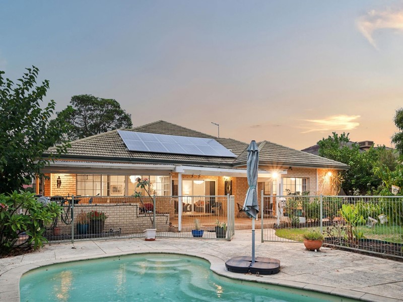 Property for sale in Attadale : Jacky Ladbrook Real Estate