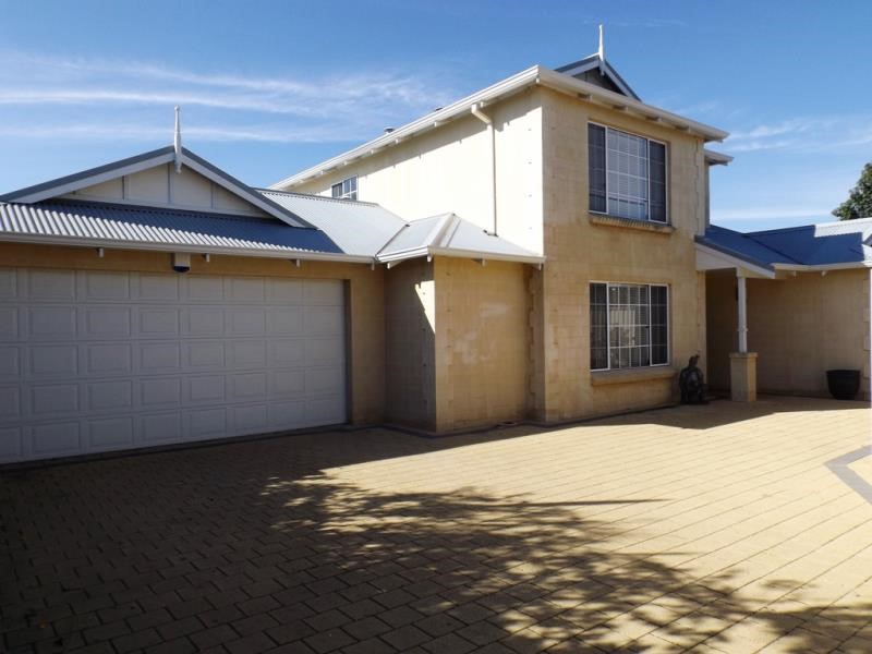 House LEASED in Alfred Cove 10a Rome Road, Alfred Cove