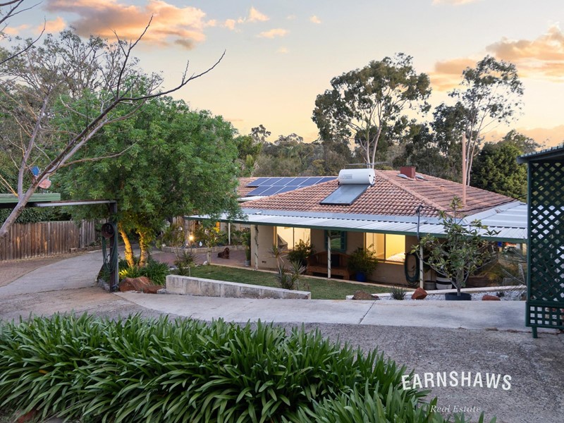 Property for sale in Boya