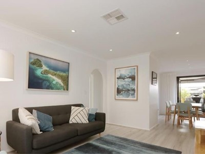 Property for sale in 
                                Scarborough : West Coast Real Estate