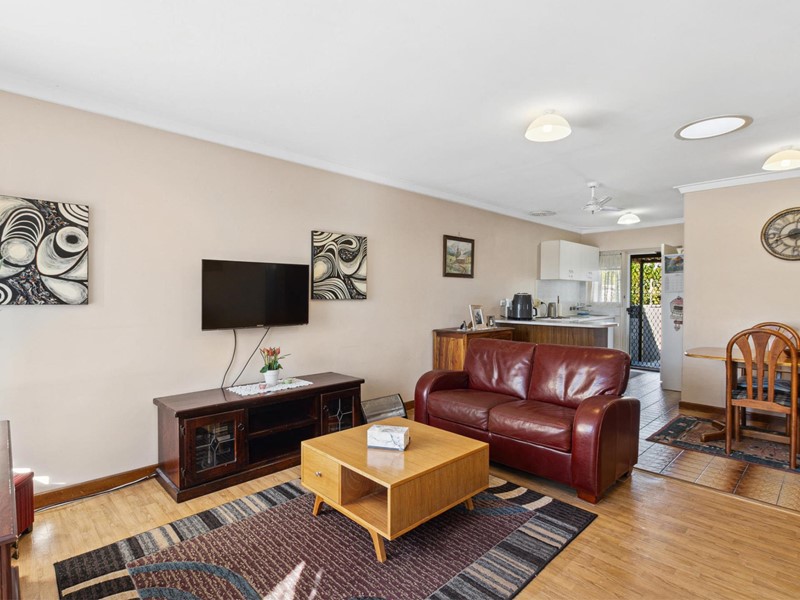 Property for sale in Morley : Passmore Real Estate