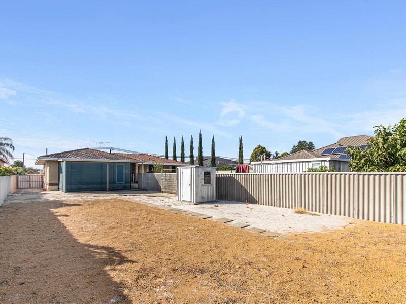 Property for sale in Morley : Passmore Real Estate