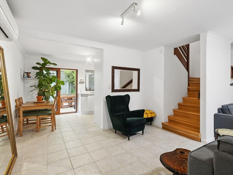 Property for sale in Wembley : West Coast Real Estate