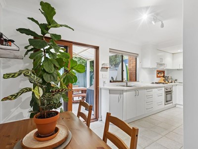 Property for sale in Wembley : West Coast Real Estate