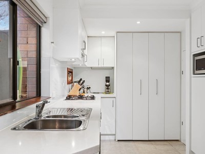 Property for sale in Wembley : West Coast Real Estate