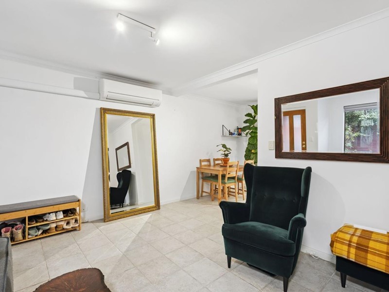 Property for sale in Wembley : West Coast Real Estate