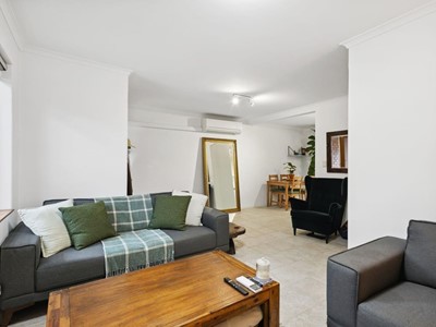 Property for sale in Wembley : West Coast Real Estate