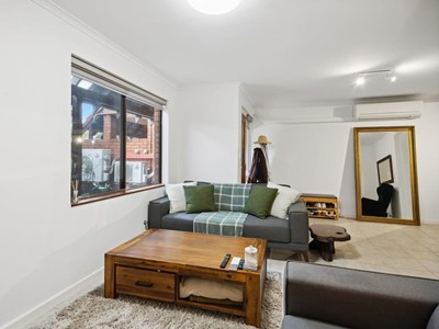 Property for sale in Wembley : West Coast Real Estate