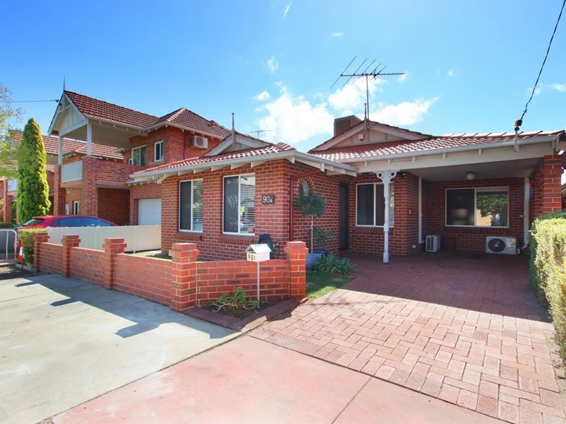 Property For Sale in Victoria Park