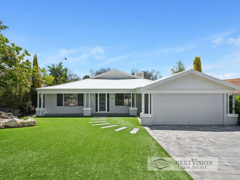 Property for sale in Beeliar