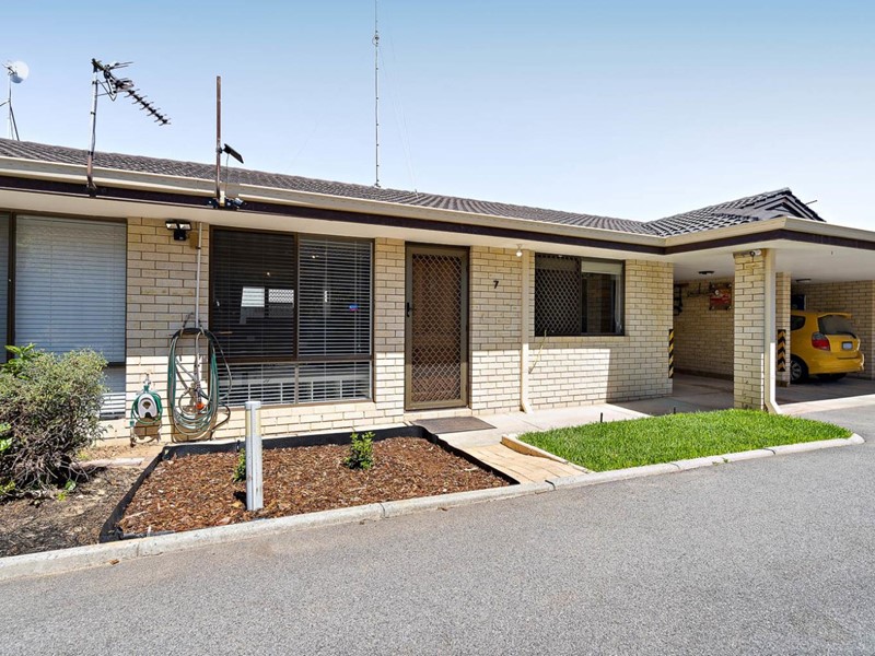 Property for sale in Scarborough : West Coast Real Estate
