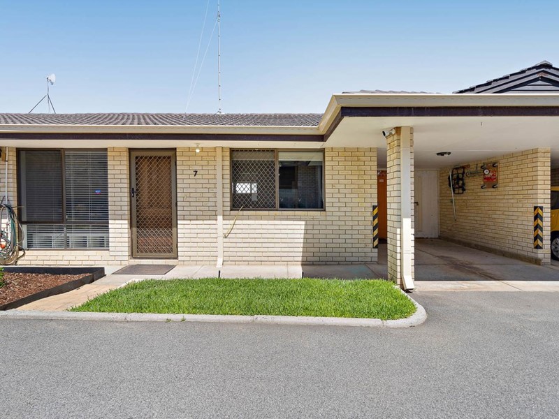 Property for sale in Scarborough : West Coast Real Estate
