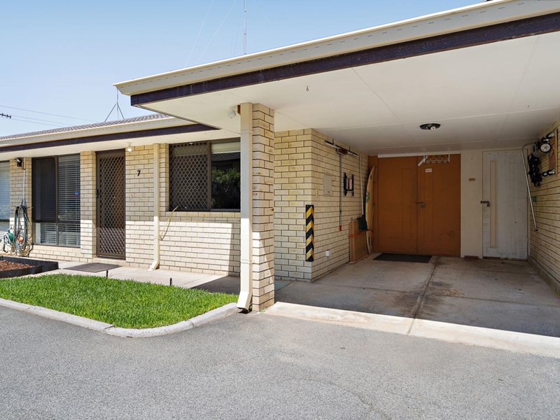 Property for sale in Scarborough : West Coast Real Estate