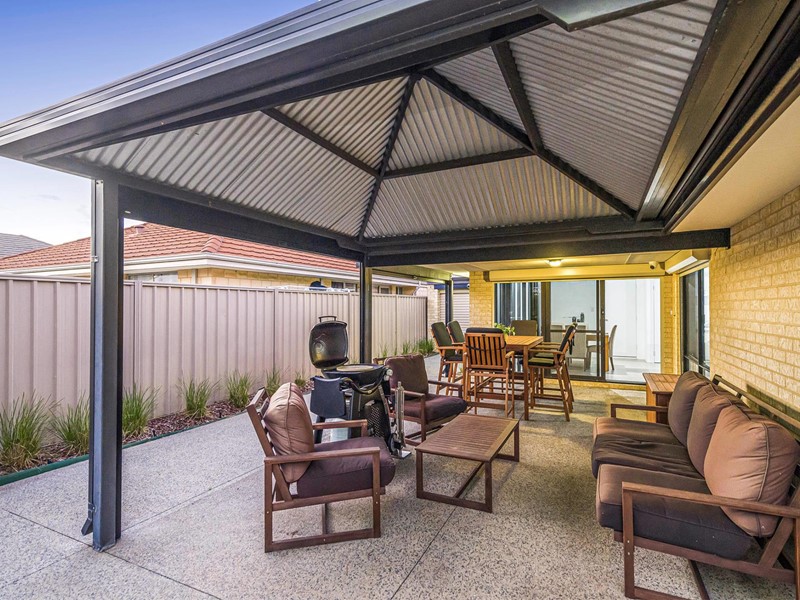 Property for sale in Ellenbrook : Passmore Real Estate