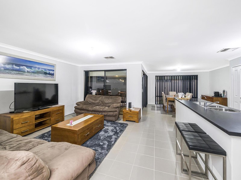 Property for sale in Ellenbrook : Passmore Real Estate