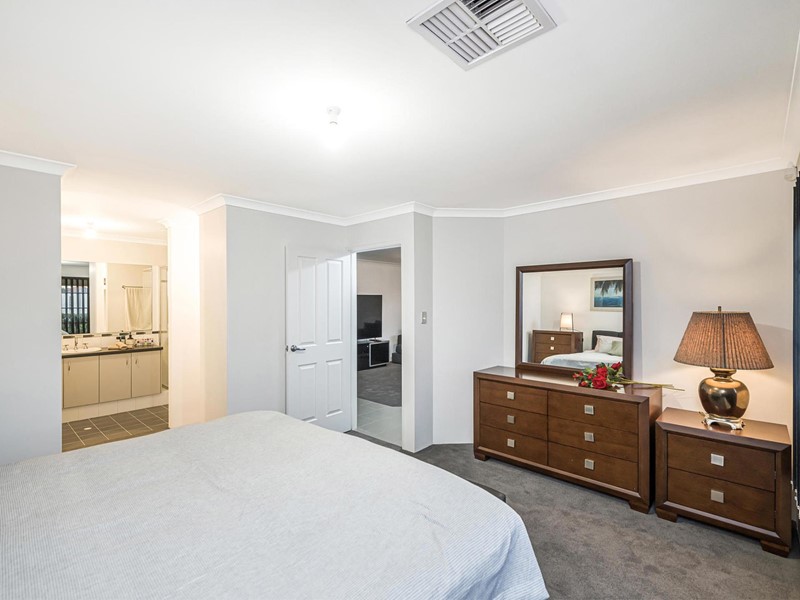 Property for sale in Ellenbrook : Passmore Real Estate