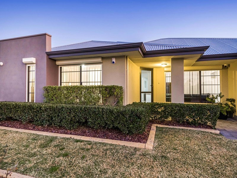Property for sale in Ellenbrook : Passmore Real Estate