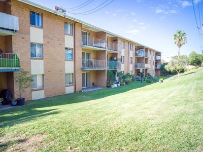 Property for sale in Hamilton Hill : Southside Realty