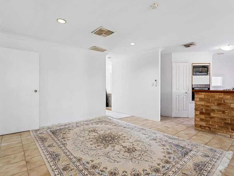 Property for sale in Marangaroo : Passmore Real Estate