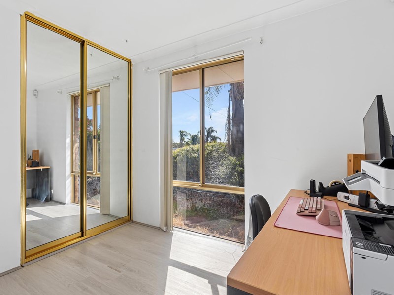 Property for sale in Marangaroo : Passmore Real Estate