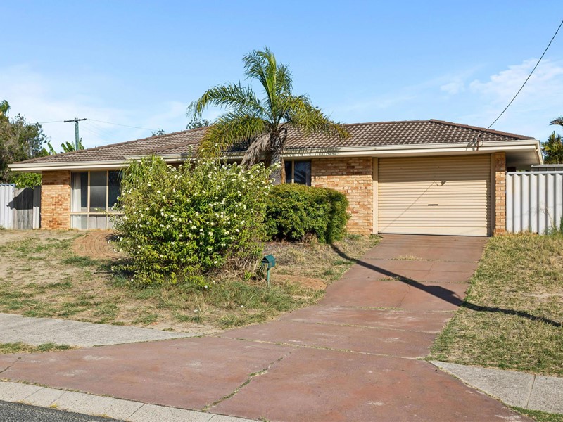 Property for sale in Marangaroo : Passmore Real Estate