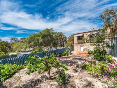 Property for sale in Wembley Downs : West Coast Real Estate