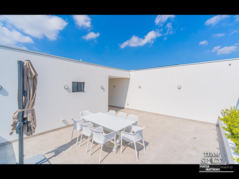 Property for sale in Cloverdale : Porter Matthews Metro Real Estate