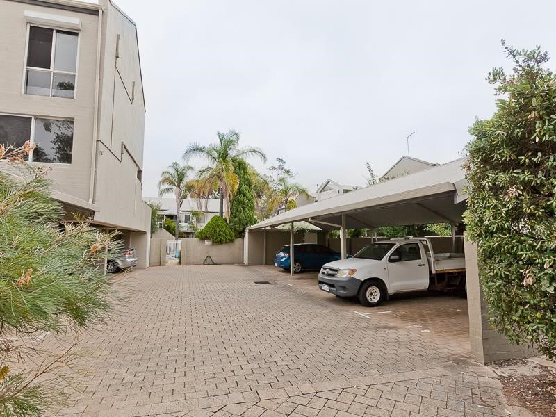 Property for sale in Churchlands