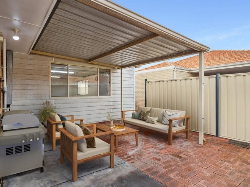 Property for sale in Morley : Passmore Real Estate