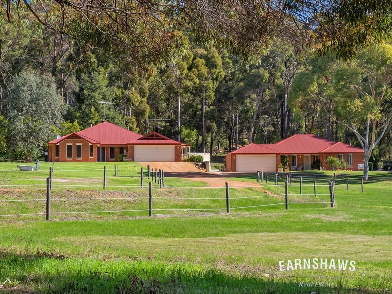 Property for sale in Mundaring