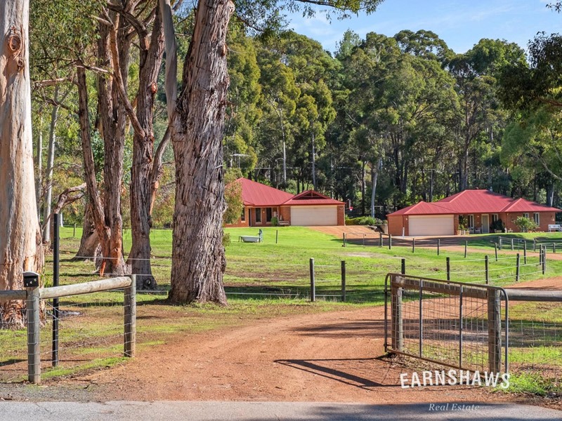 Property for sale in Mundaring