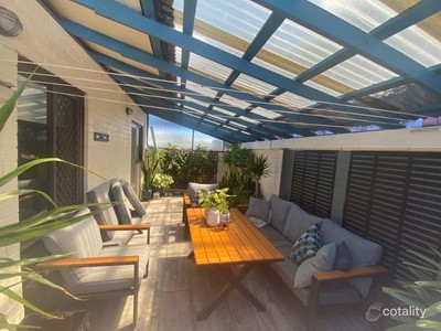 Property for sale in Scarborough : West Coast Real Estate