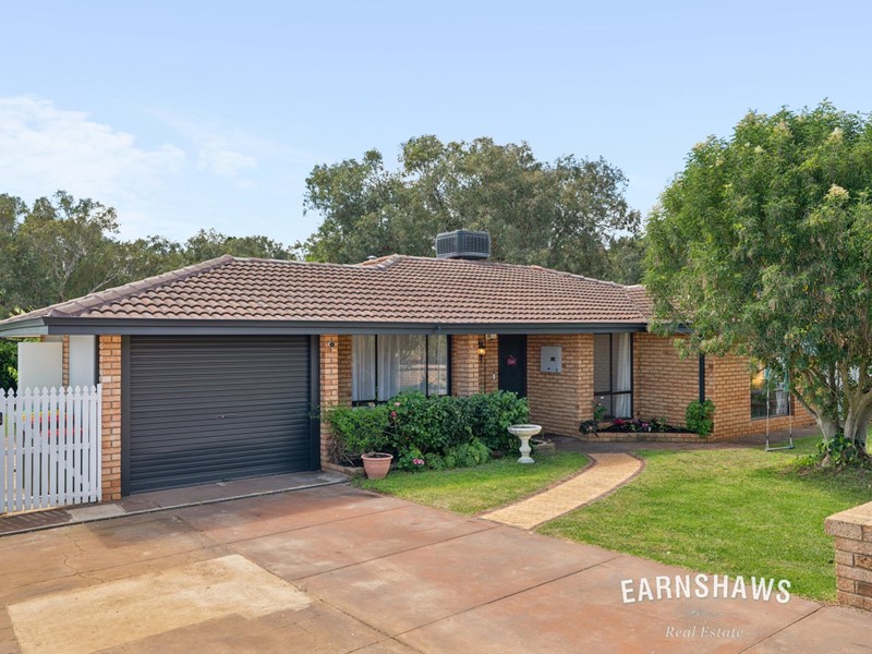 Property for sale in Swan View