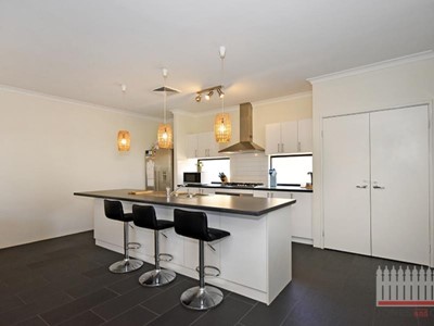 Property for sale in Caversham