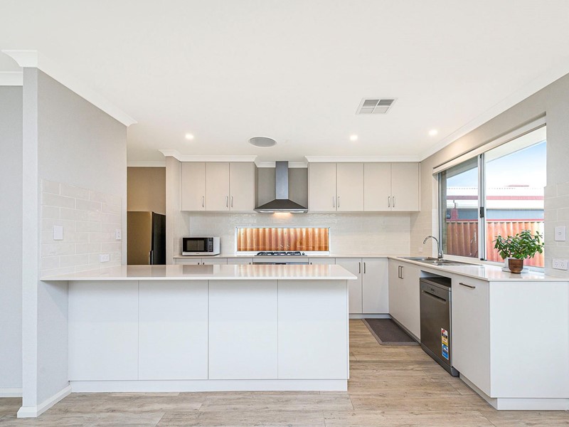 Property for sale in Morley : Dempsey Real Estate