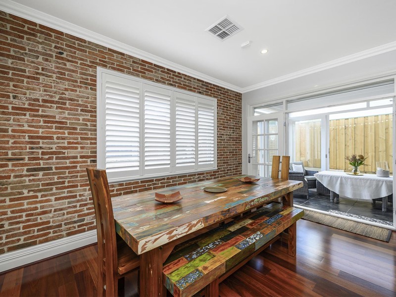 Property for sale in Highgate : Passmore Real Estate