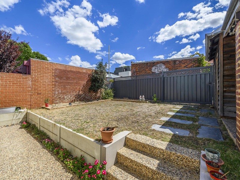Property for sale in Highgate : Passmore Real Estate